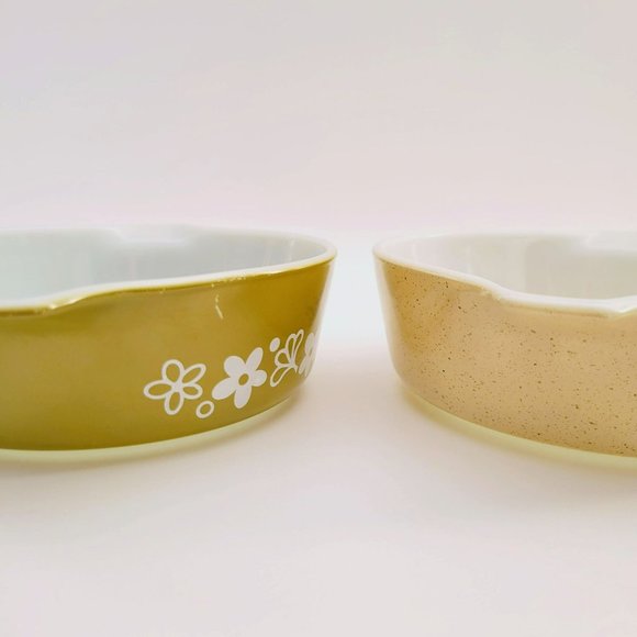 Pyrex Casserole Dishes Homestead & Spring Blossom Floral Green 1pt Retro Bowls - Picture 9 of 10